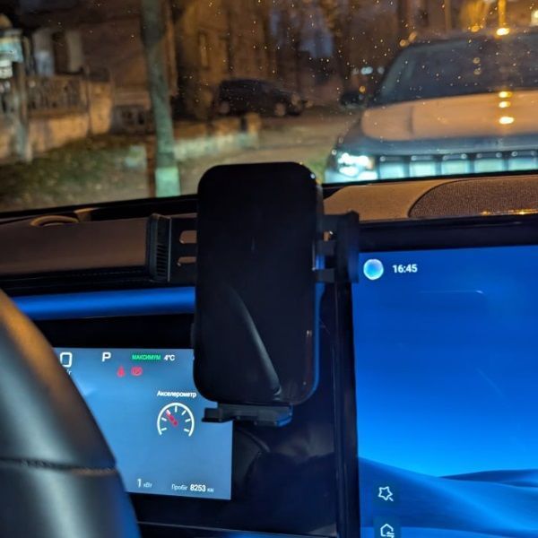 Тримач телефону з автоматичною фіксацією на BYD EV Sea Lion 07 (TRTAFBYD07) TRTAFBYD07 фото