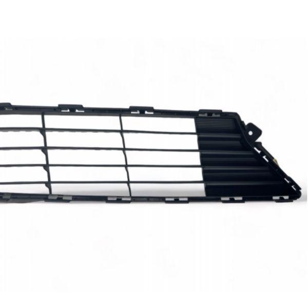 Решетка переднего бампера нижняя ОРИГИНАЛ на HONDA e:NS1 (71151-31A-H00) 71151-31A-H00 фото