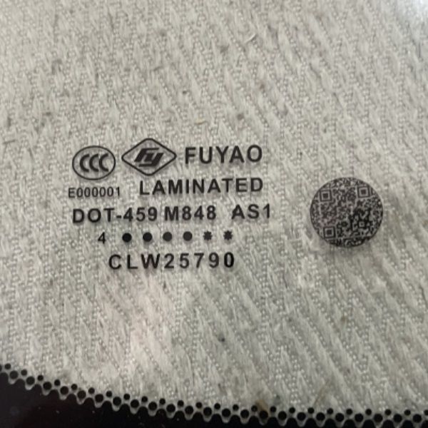 Стекло лобовое BYD на BYD EV Sea Lion 07 (13996452-00) 13996452-00 фото